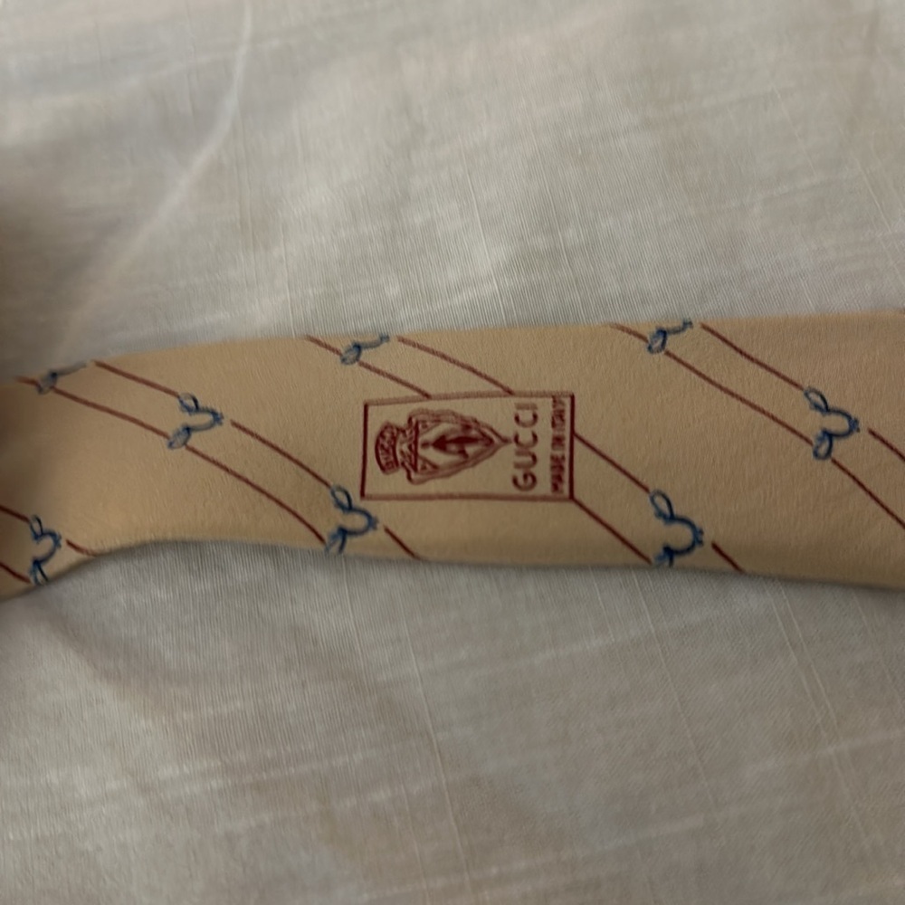 Vtg GUCCI Logo Silk Neck Tie - Picture 3 of 5
